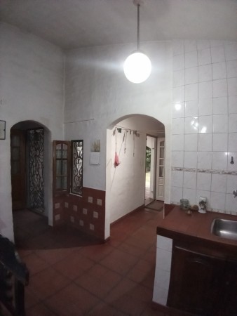 Arguello, casa estilo campo, excelente 