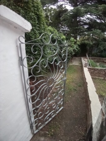 Arguello, casa estilo campo, excelente 
