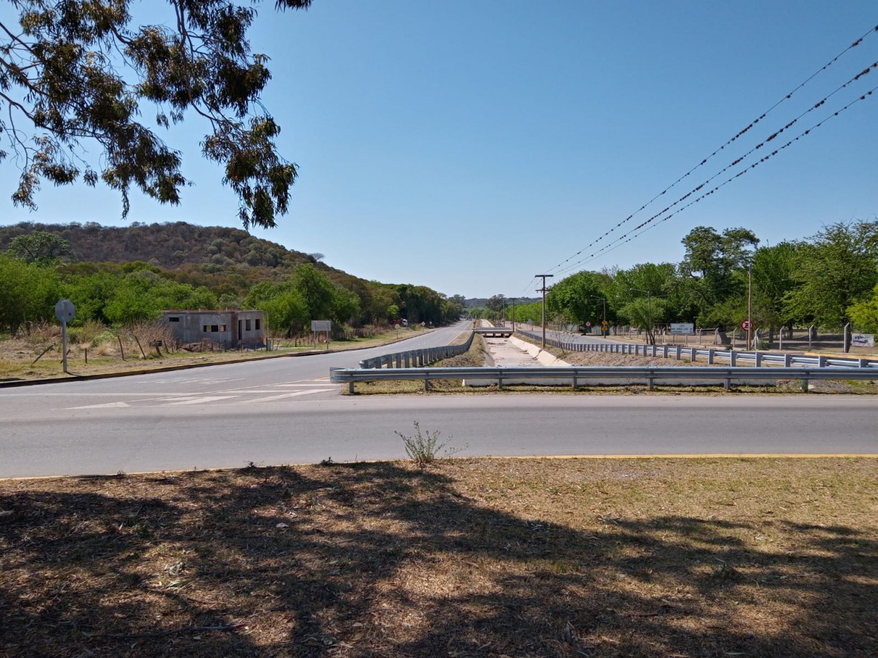 UNQUILLO - FRENTE AL COLEGIO NUEVO MILENIO - EXCELENTE LOTE DE TERRENO