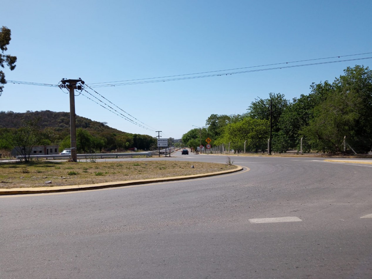 UNQUILLO - FRENTE AL COLEGIO NUEVO MILENIO - EXCELENTE LOTE DE TERRENO