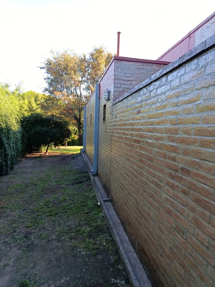 VILLA ALLENDE, TRES DORMITORIOS, GRAN SALA, PILETA, GRAN PARQUE